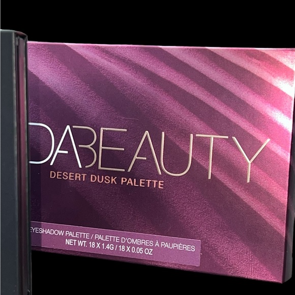 HUDA Desert Dusk Palette - Picture 16 of 16